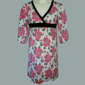 Floral surplice knee-length dress